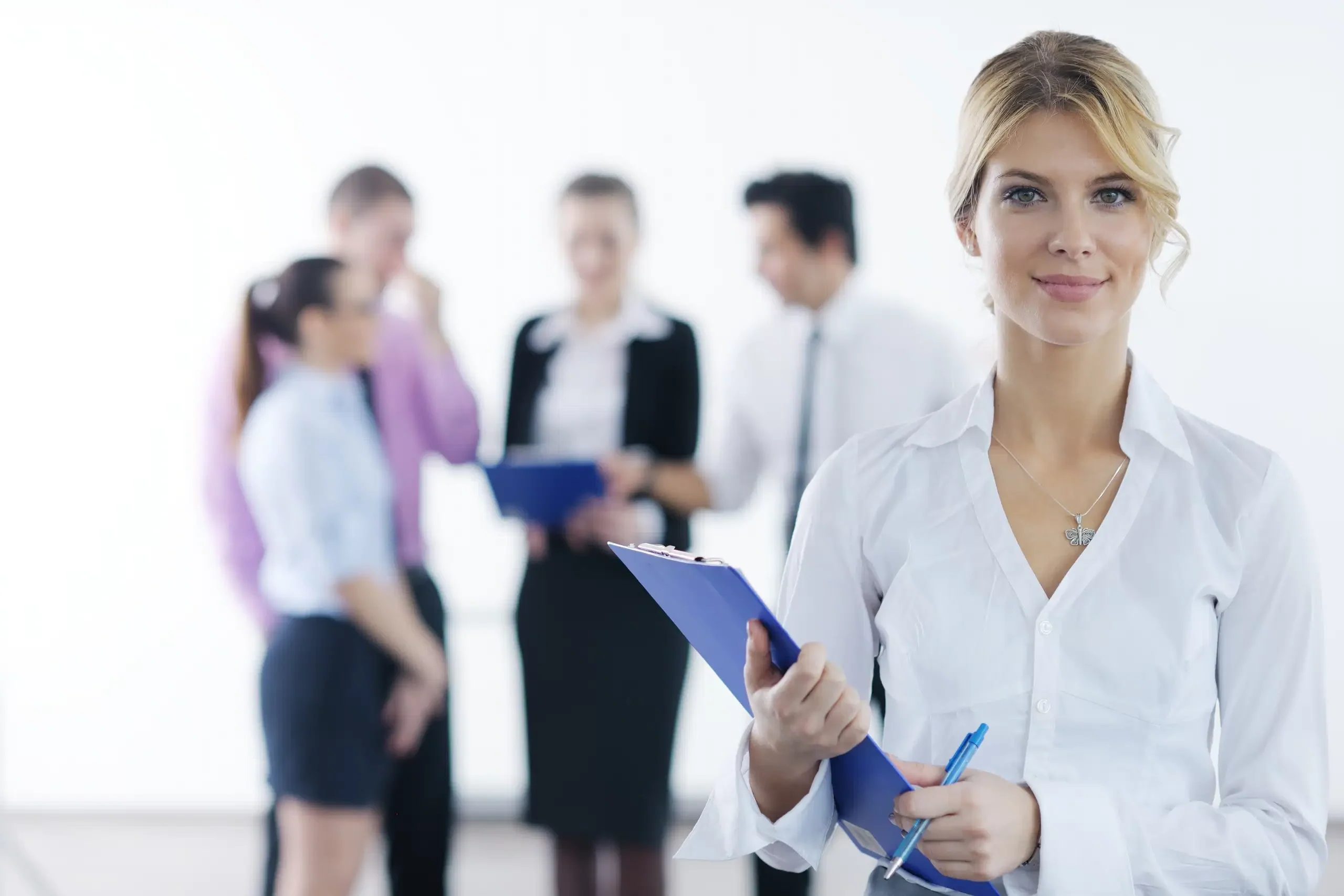 hr_woman_clipboard